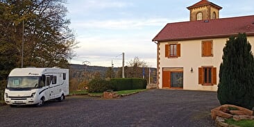 AIRE DE STATIONNEMENT CAMPING CAR