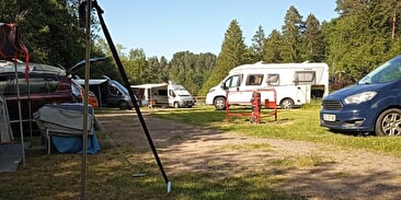 Service point for campers-dormobiles