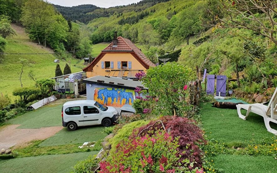 Cozy Tiny House Vacation Rental
