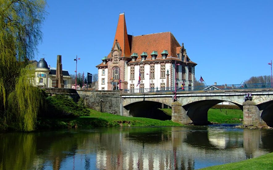 BACCARAT'S CITY HALLL
