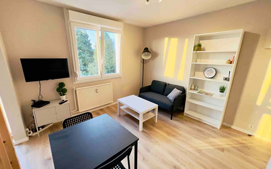 Studio 43aJJ