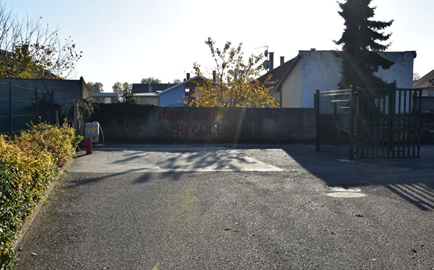 Service point for motorhomes