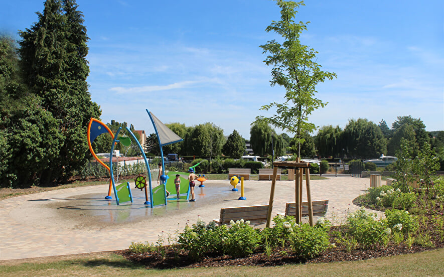 Aquatic playground