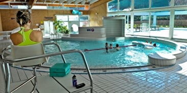 Swimming pool complex