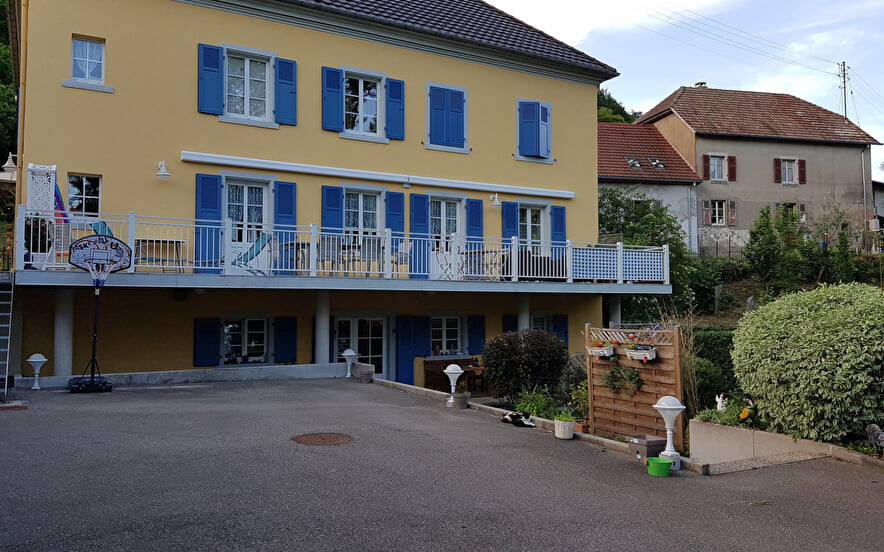 Bed & breakfast from Mr Fabien SANTERRE : Les Volets Bleus