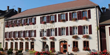 HÔTEL RESTAURANT LES CIGOGNES