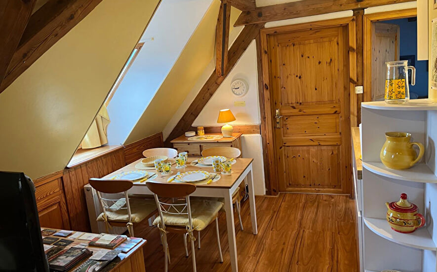 Mr. SMITH's Holiday Apartment  (3 pers)