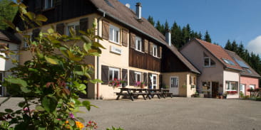 The hotel residence Etang du Devin