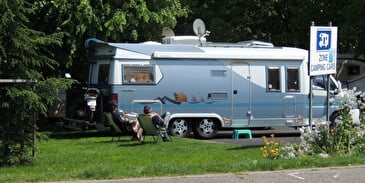 Camper van parking area : place du Bungert