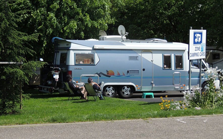 Camper van parking area : place du Bungert