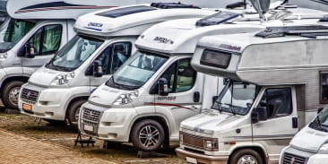 Parking area for motorhomes - Swimming pool